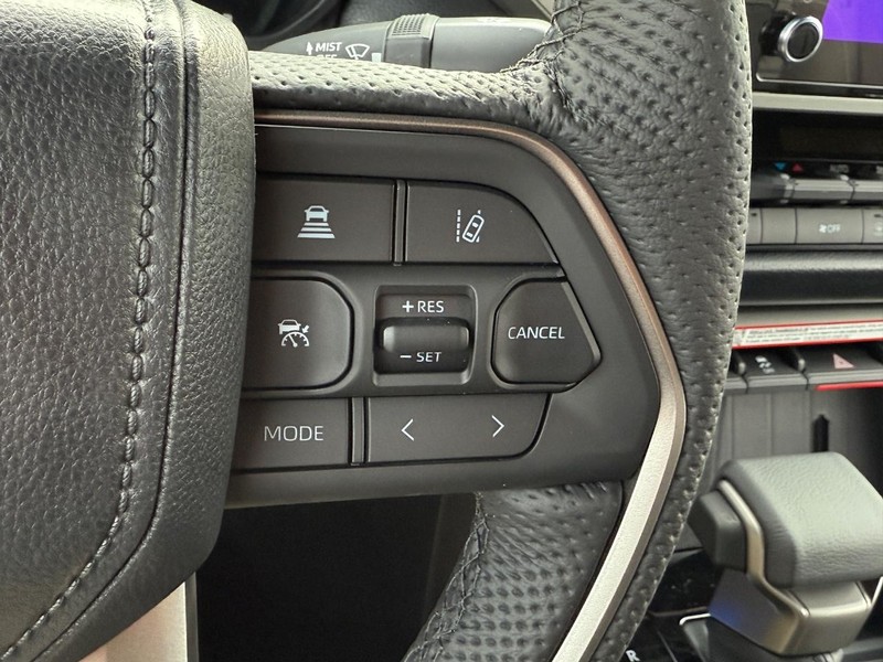 Toyota Tundra 4WD Vehicle Image 14