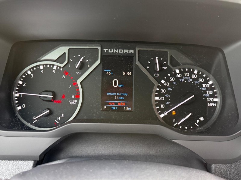 Toyota Tundra 4WD Vehicle Image 15