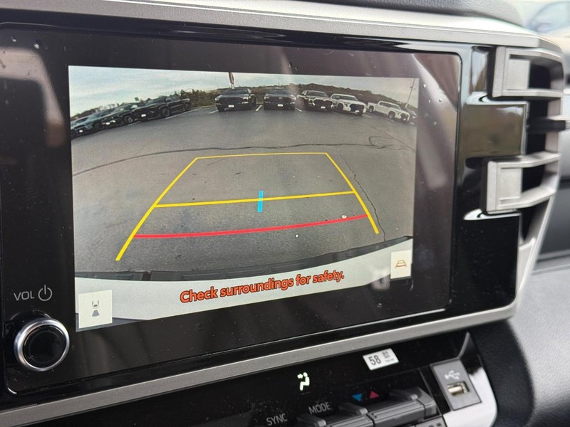 Toyota Tundra 4WD Vehicle Image 16