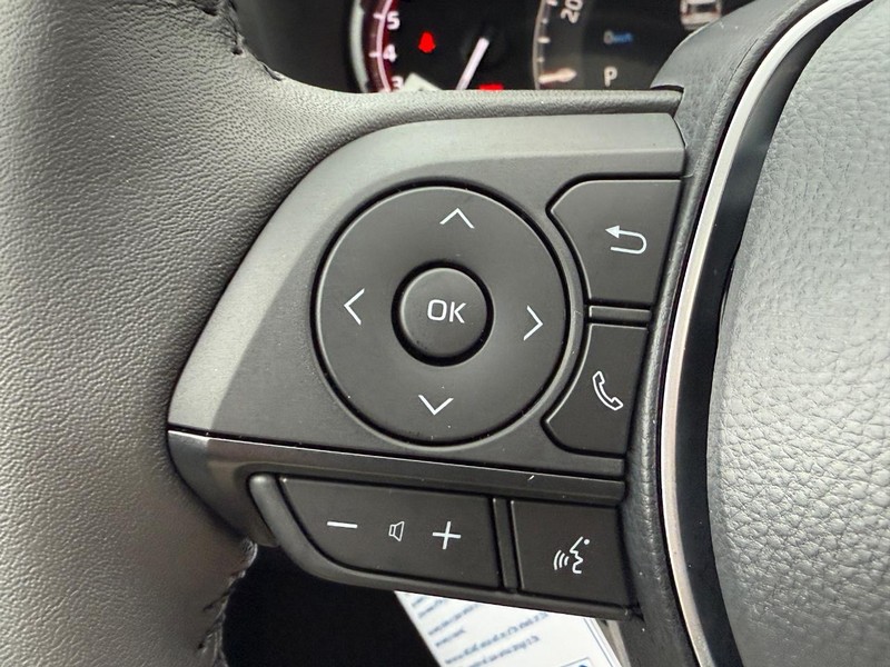 Toyota RAV4 Vehicle Image 13