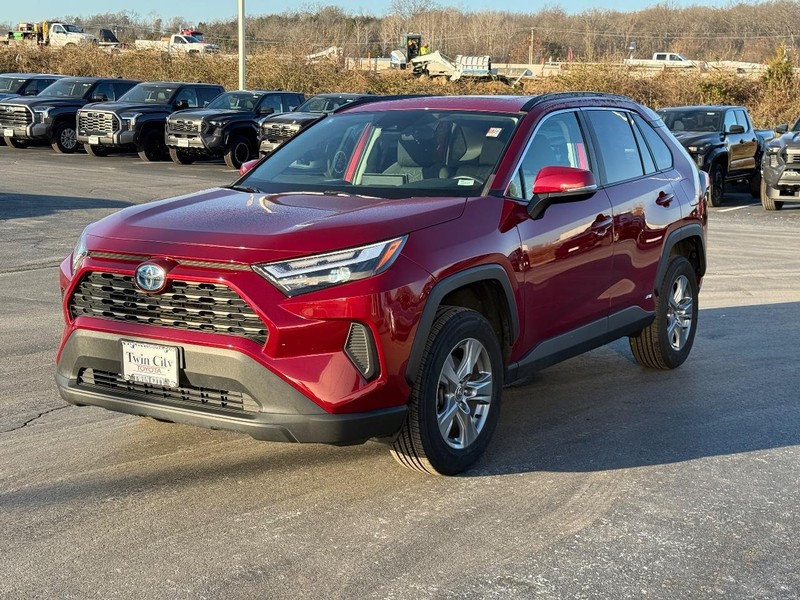 Toyota RAV4 Vehicle Image 9