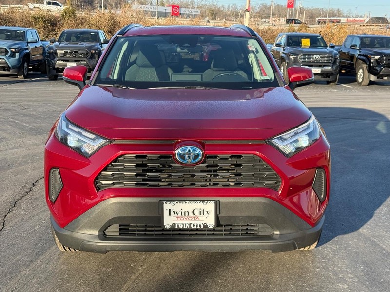 Toyota RAV4 Vehicle Image 10