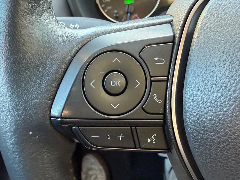 Toyota RAV4 Vehicle Image 17