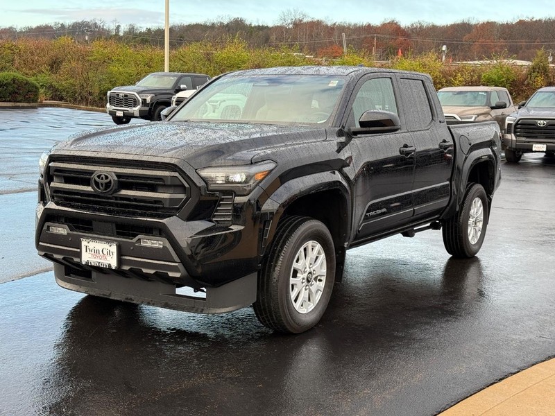 Toyota Tacoma 4WD Vehicle Image 8