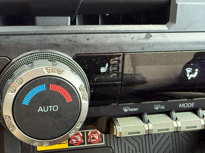 Toyota Tacoma 4WD Vehicle Image 21