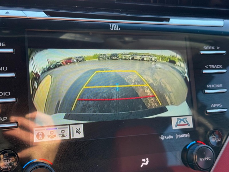 Toyota Camry Vehicle Image 21