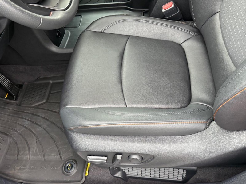 Toyota Sienna Vehicle Image 17