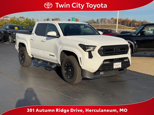 2024 Toyota Tacoma SR5's photo