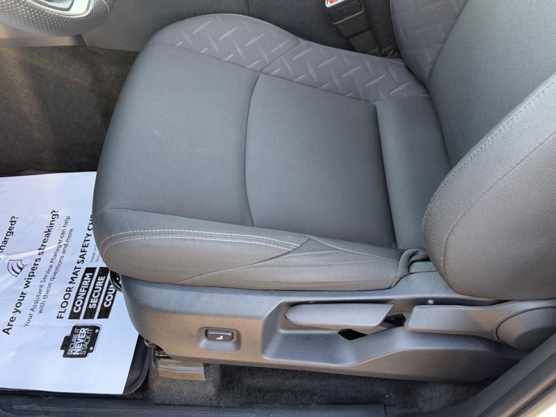 Toyota Tacoma 4WD Vehicle Image 16