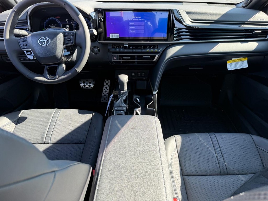 Toyota Camry Vehicle Image 7
