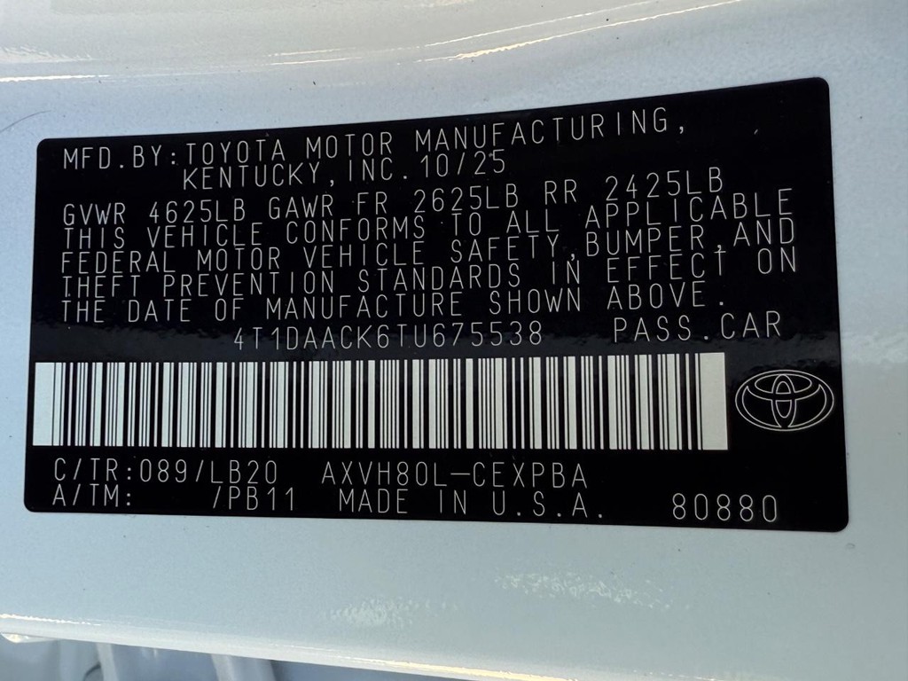 Toyota Camry Vehicle Image 18