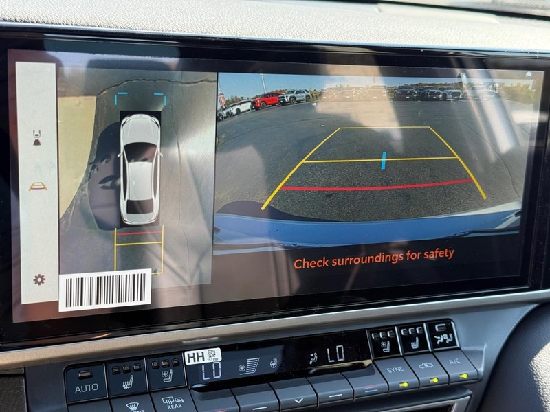 Toyota Camry Vehicle Image 16