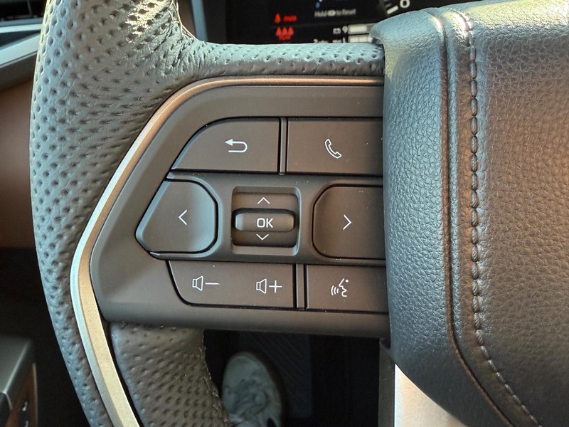 Toyota Tundra 4WD Vehicle Image 15