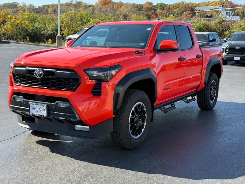 Toyota Tacoma 4WD Vehicle Image 10
