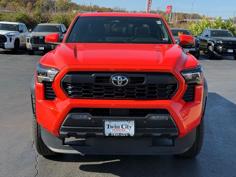 Toyota Tacoma 4WD Vehicle Image 11
