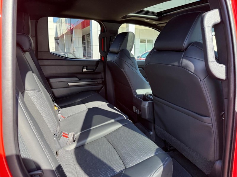 Toyota Tacoma 4WD Vehicle Image 12