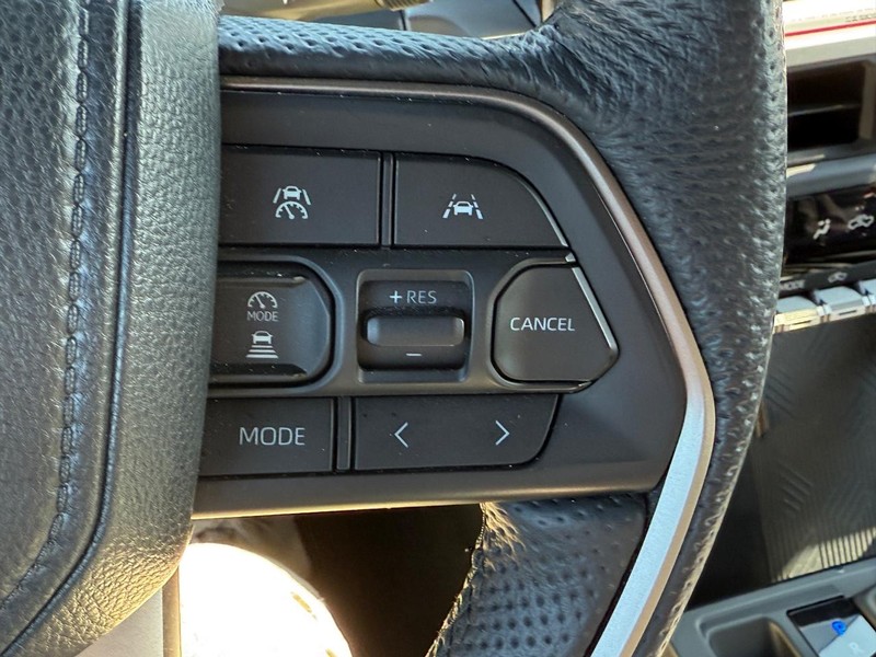 Toyota Tacoma 4WD Vehicle Image 19