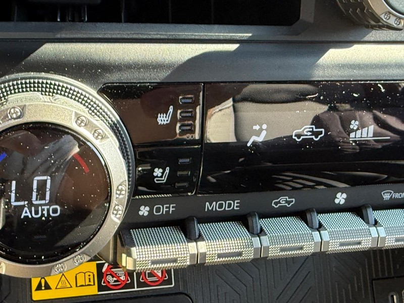 Toyota Tacoma 4WD Vehicle Image 23