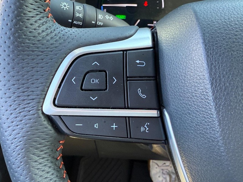 Toyota Sienna Vehicle Image 18