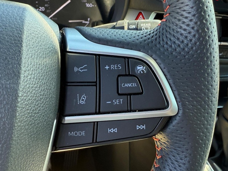 Toyota Sienna Vehicle Image 19