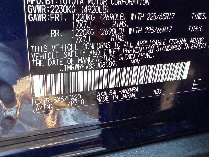 Toyota RAV4 Vehicle Image 17