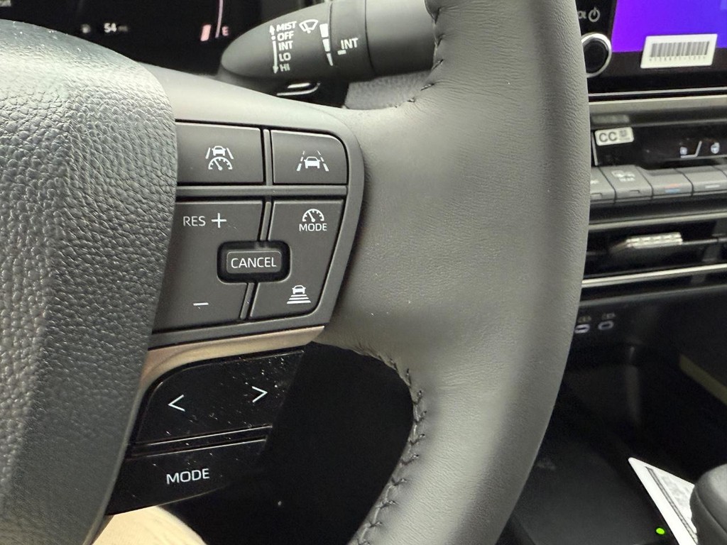 Toyota Camry Vehicle Image 13