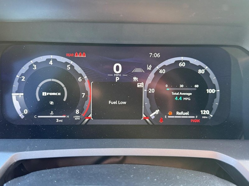 Toyota Tacoma 4WD Vehicle Image 14