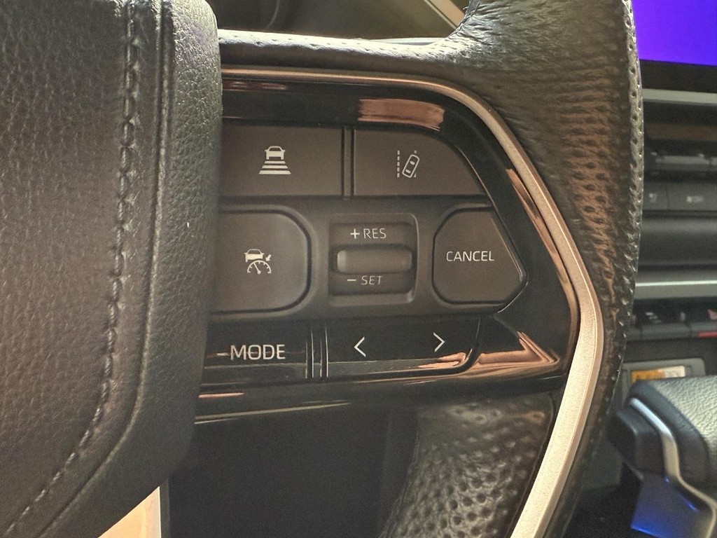 Toyota Tundra 4WD Vehicle Image 20