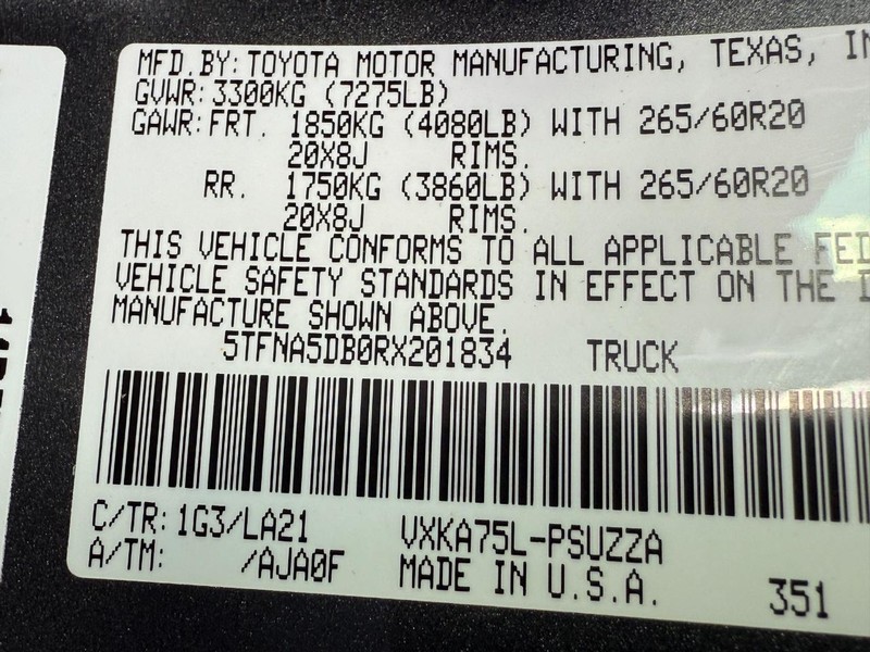 Toyota Tundra 4WD Vehicle Image 25