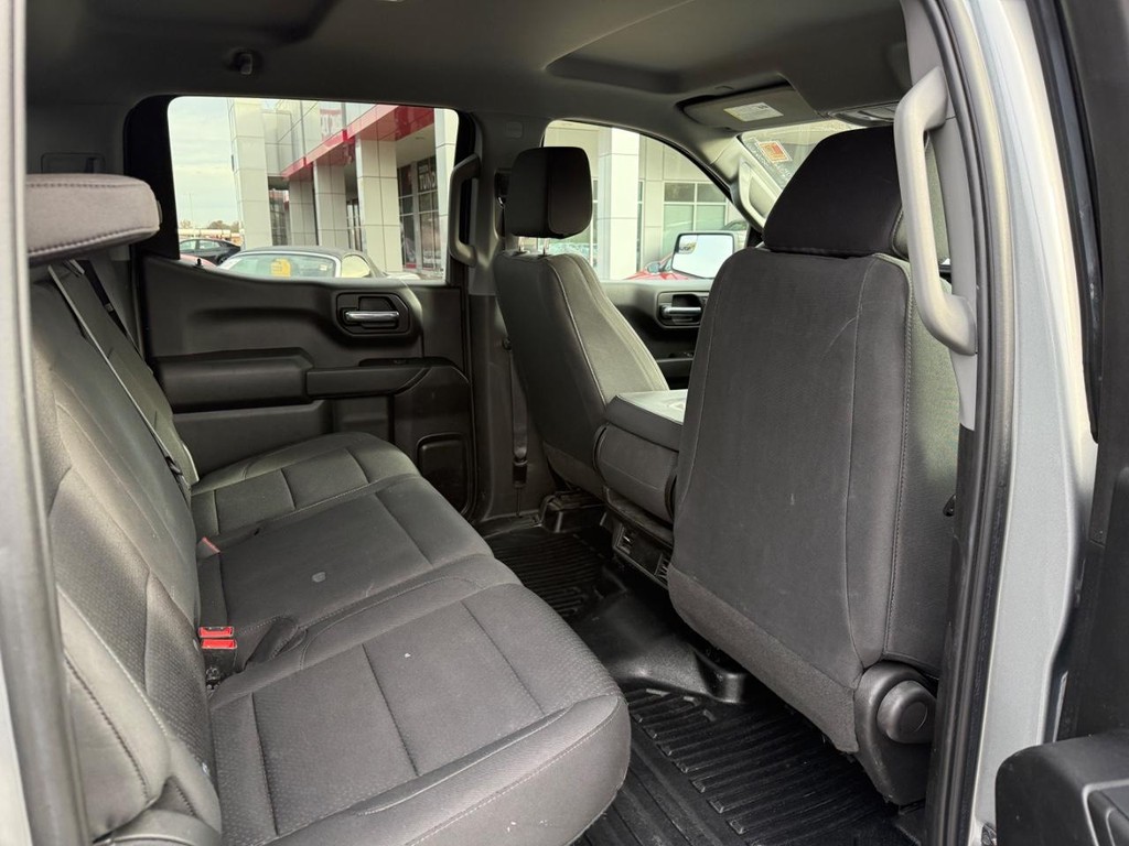 GMC Sierra 1500 Vehicle Full-screen Gallery Image 09