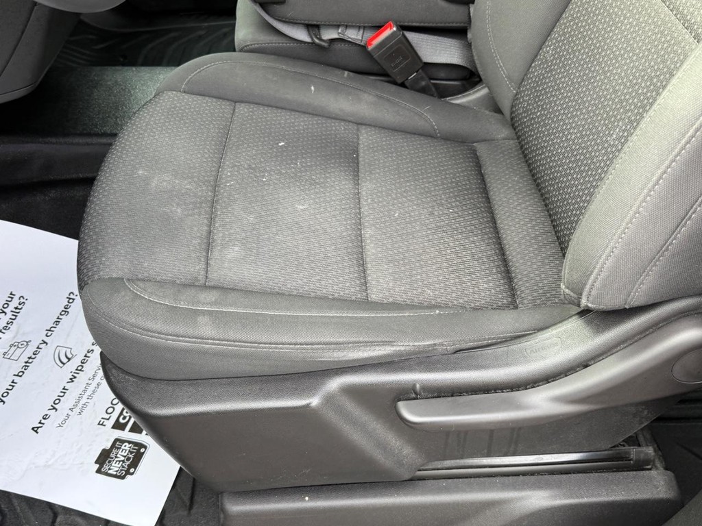 GMC Sierra 1500 Vehicle Full-screen Gallery Image 14