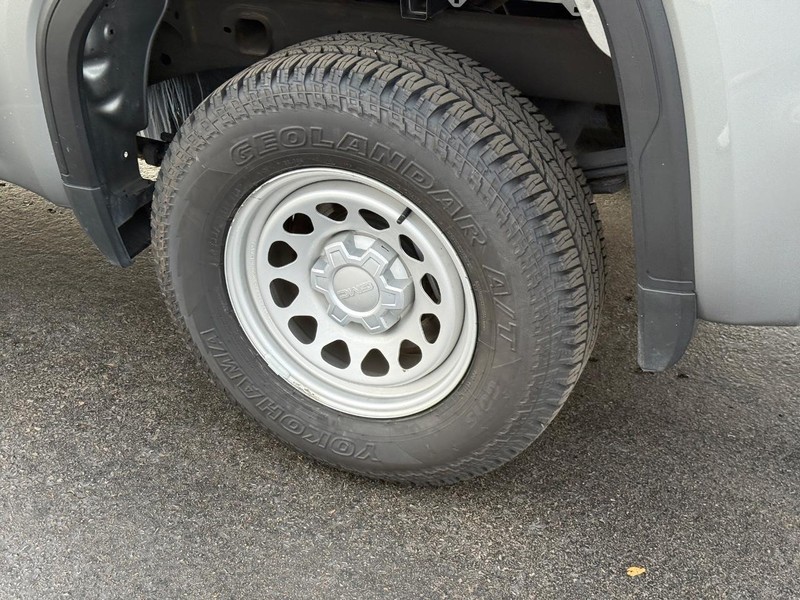 GMC Sierra 1500 Vehicle Image 6