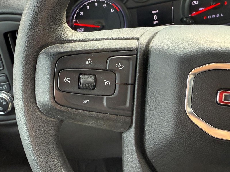 GMC Sierra 1500 Vehicle Image 16