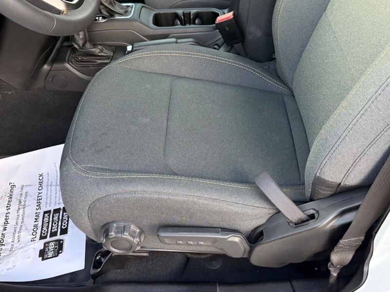 Jeep Wrangler Vehicle Image 15