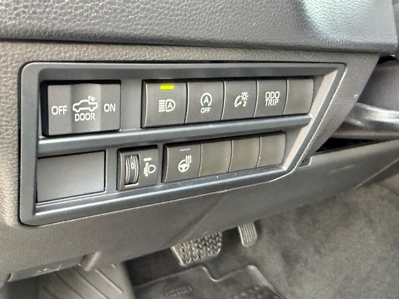 Toyota Tundra 4WD Vehicle Image 17