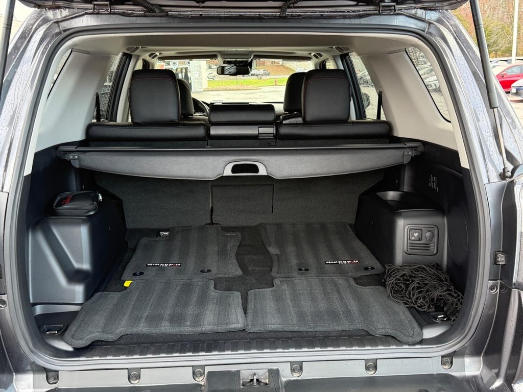 Toyota 4Runner Vehicle Image 4