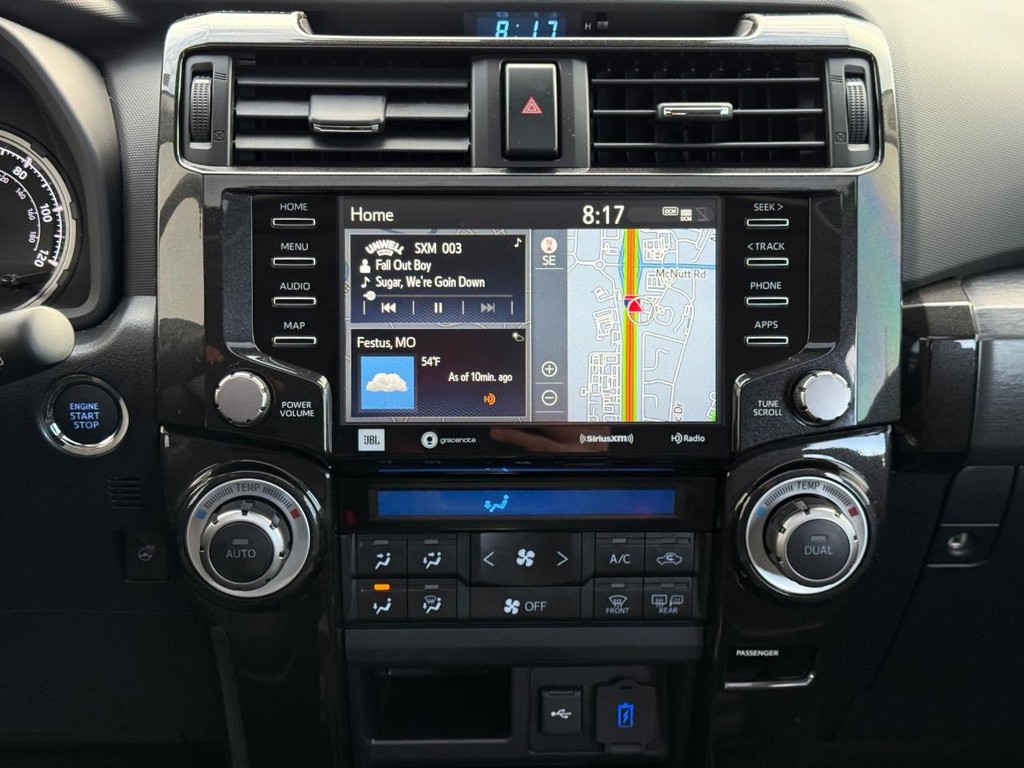 Toyota 4Runner Vehicle Image 14