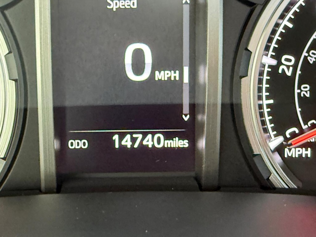 Toyota 4Runner Vehicle Image 21