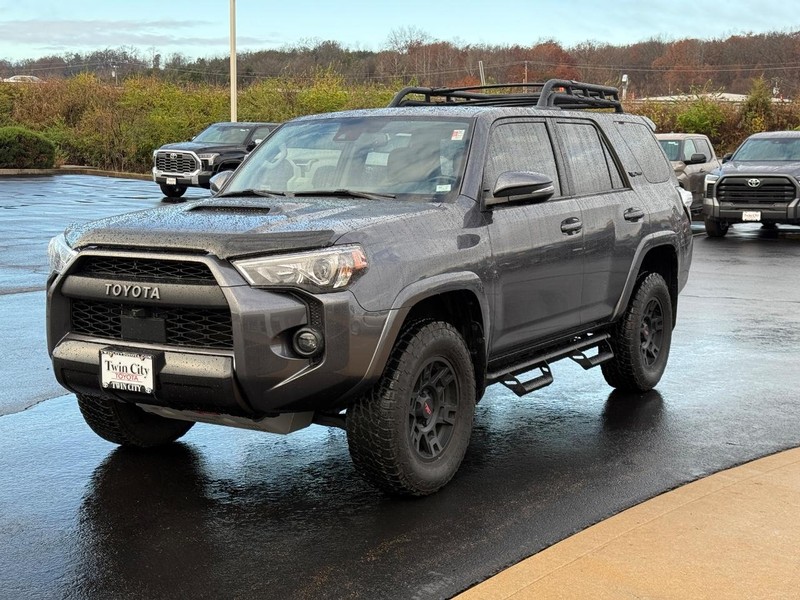 Toyota 4Runner Vehicle Image 9
