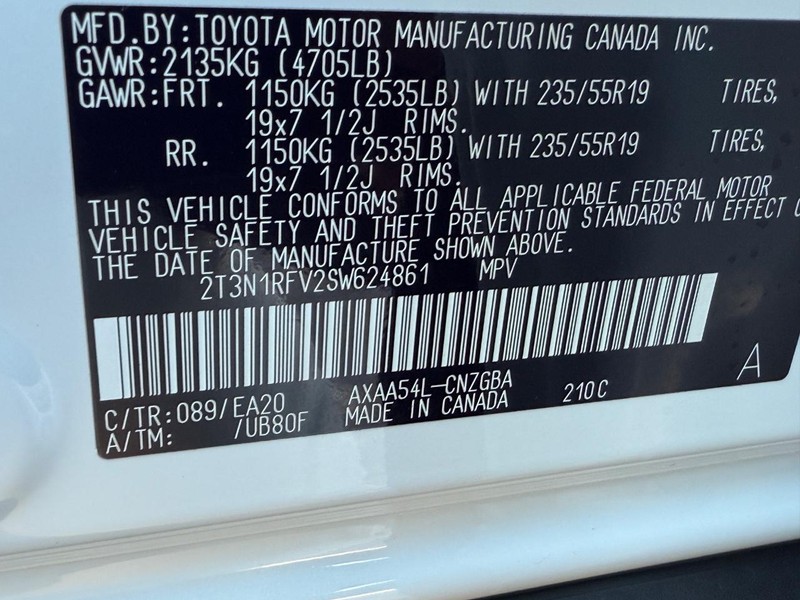 Toyota RAV4 Vehicle Image 18