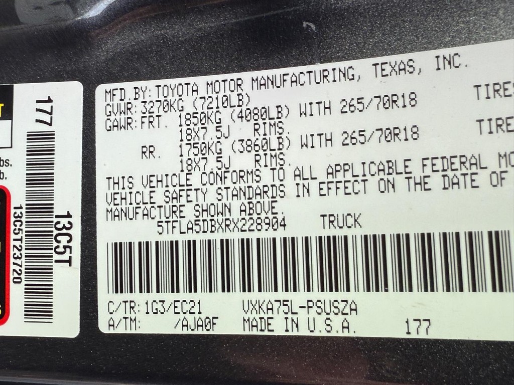 Toyota Tundra 4WD Vehicle Image 22