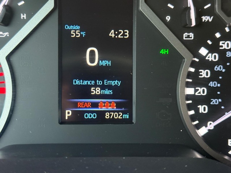 Toyota Tundra 4WD Vehicle Image 19