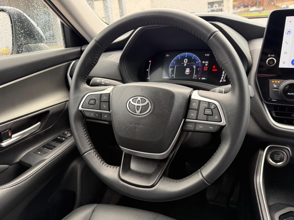 Toyota Grand Highlander Vehicle Image 14