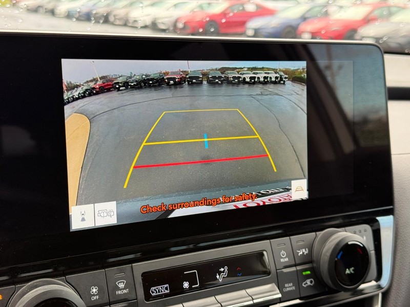 Toyota Grand Highlander Vehicle Image 22