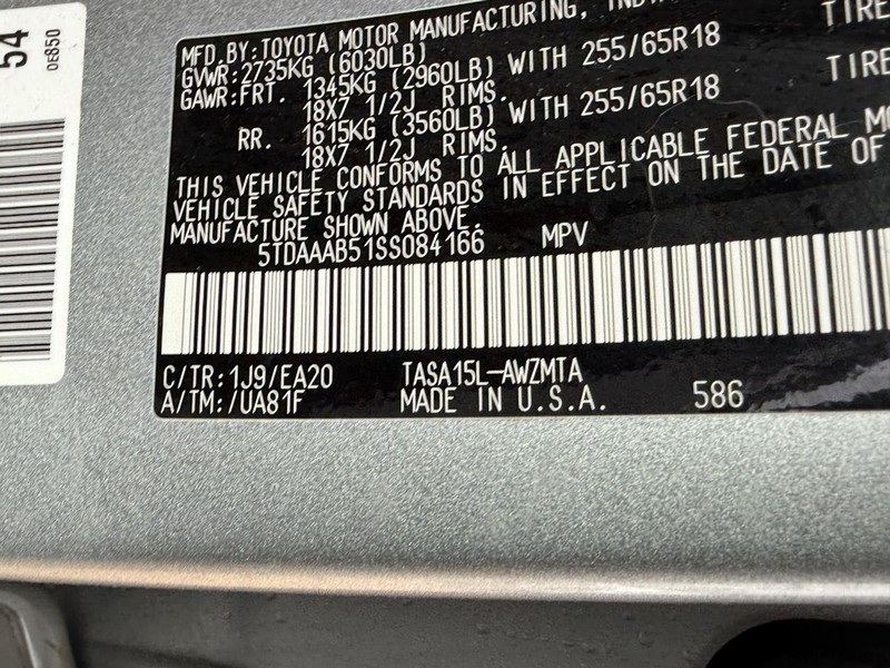 Toyota Grand Highlander Vehicle Image 24