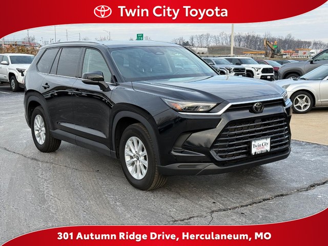 2025 Toyota Grand Highlander LE's photo