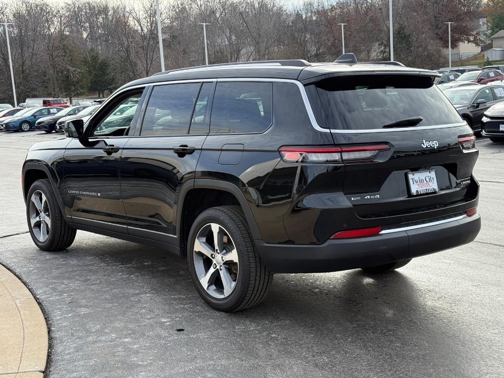 Jeep Grand Cherokee L Vehicle Image 7