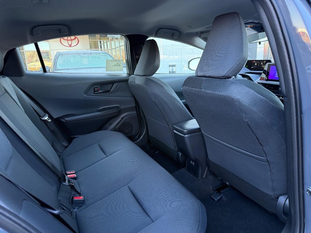 Toyota Prius Vehicle Image 5