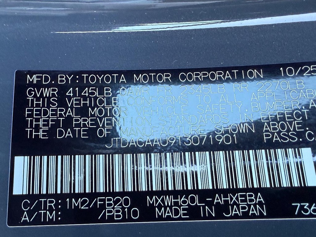 Toyota Prius Vehicle Image 15