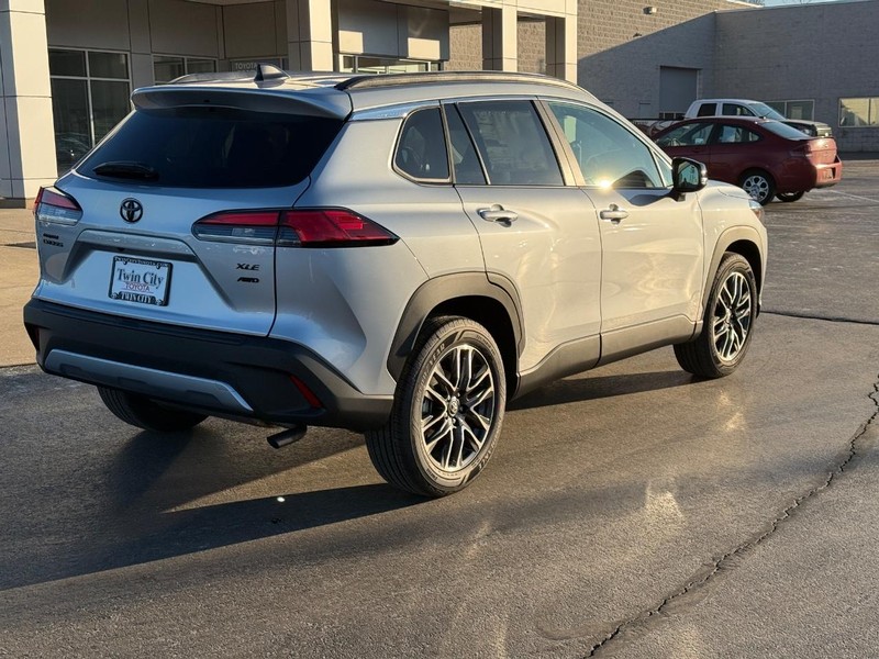 Toyota Corolla Cross Vehicle Image 3